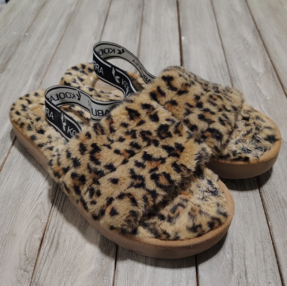 UGG Kookaburra Leopard Print Fuzzy Slide Sandals Size Women's 11 - Picture 3 of 17